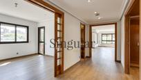 Living room of Flat for sale in  Barcelona Capital  with Air Conditioner, Heating and Terrace