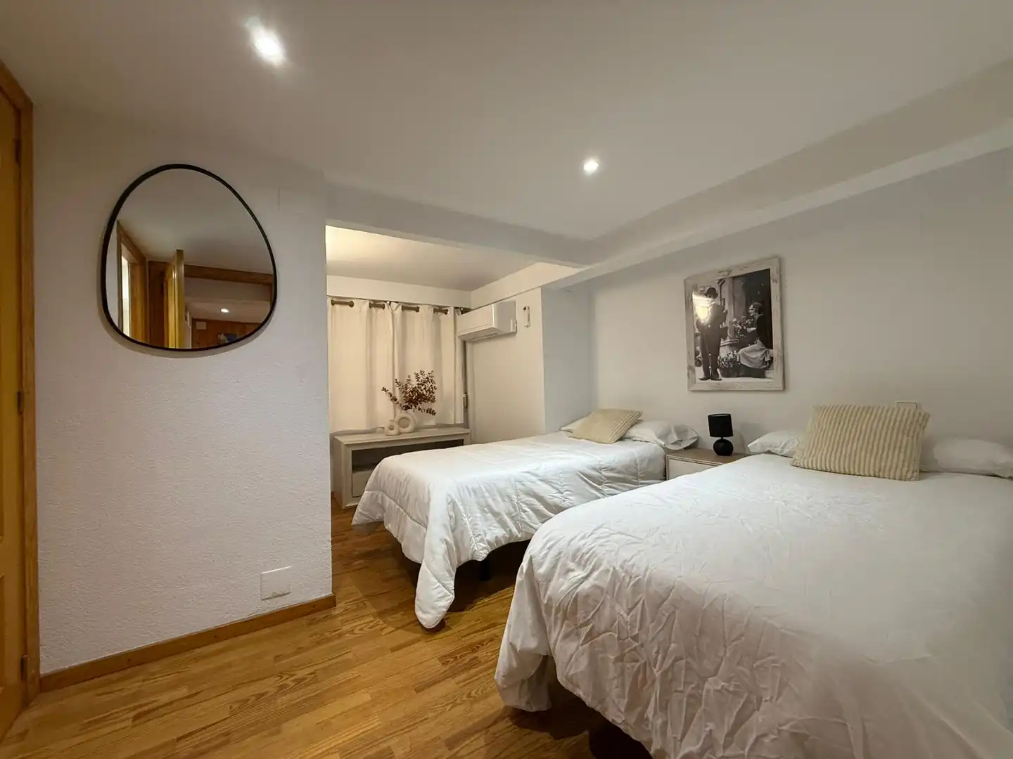 Habitación de Piso en venta en Valencia con Aire acondicionado, Terraza y Amueblado