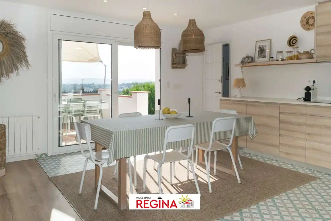 Chalet con piscina en venta en Carrer Pinedes, imagen 6