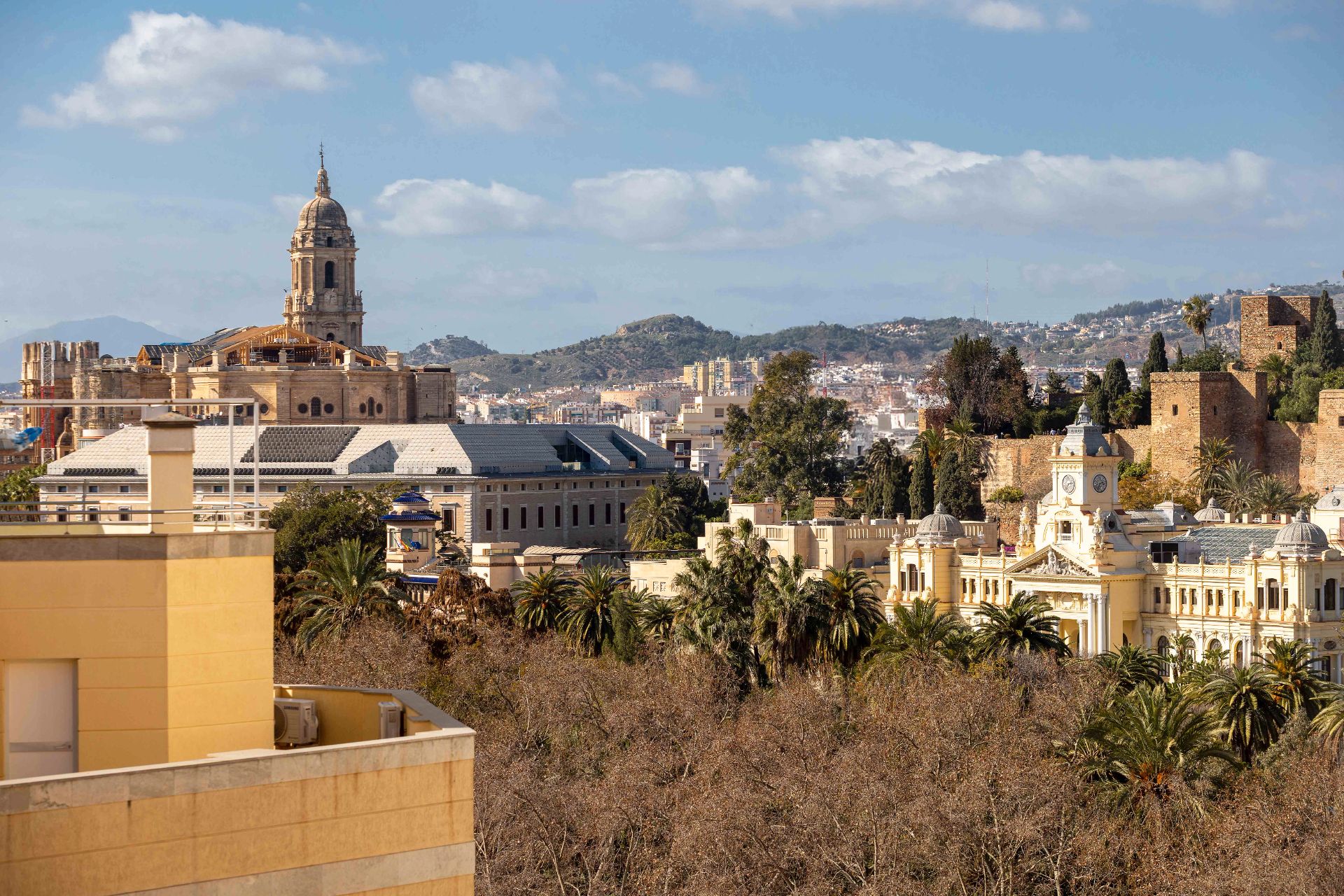 Exterior view of Flat for sale in Málaga Capital  with Air Conditioner, Heating and Terrace