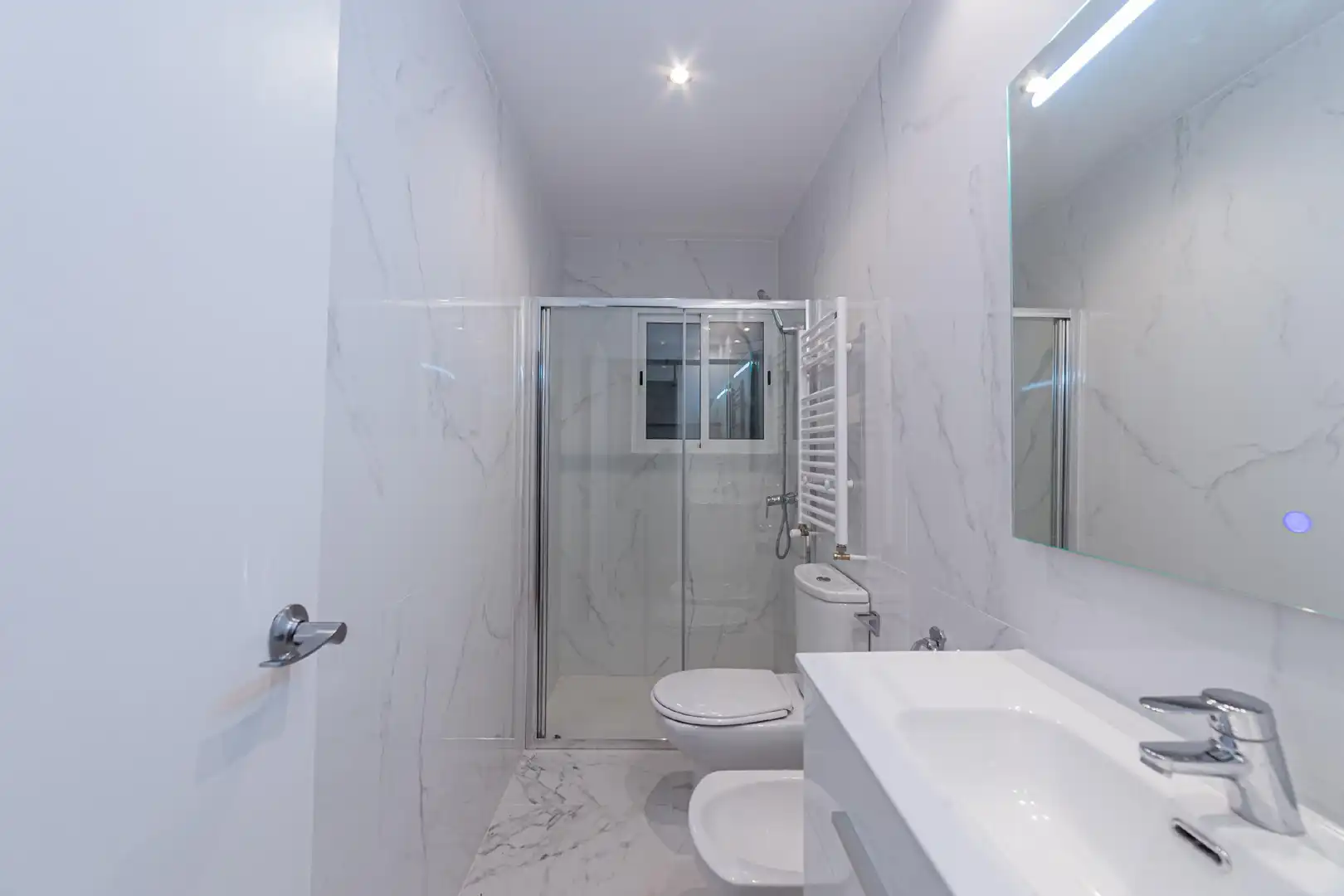 Baño de Apartamento en venta en Barcelona con Calefacción y Parquet