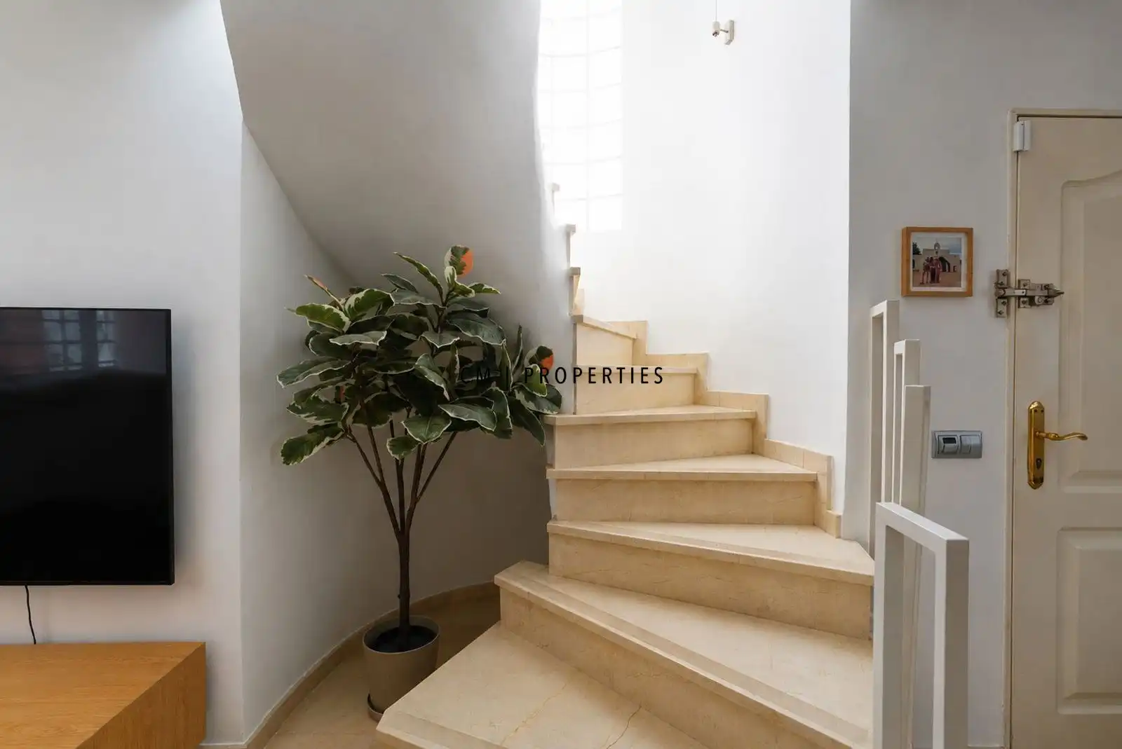 Houses for sale in Moncada  with Air Conditioner, Heating and Terrace