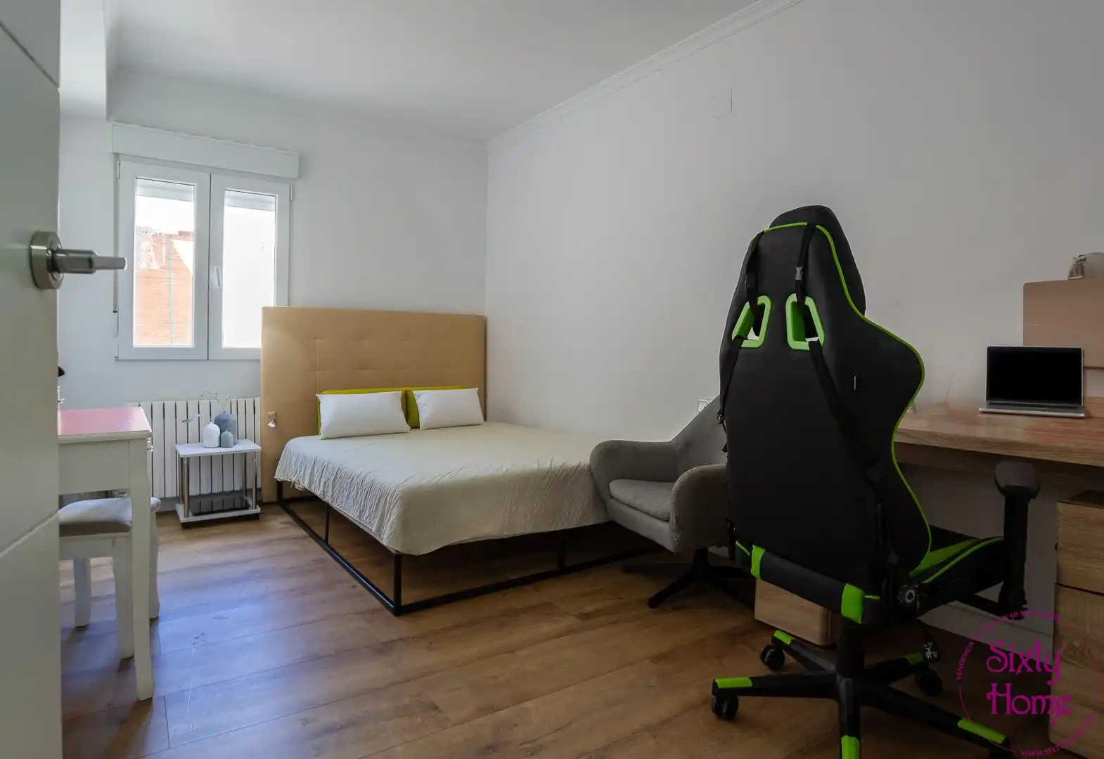 Habitación de Piso en venta en Tauste con Calefacción, Parquet y Amueblado