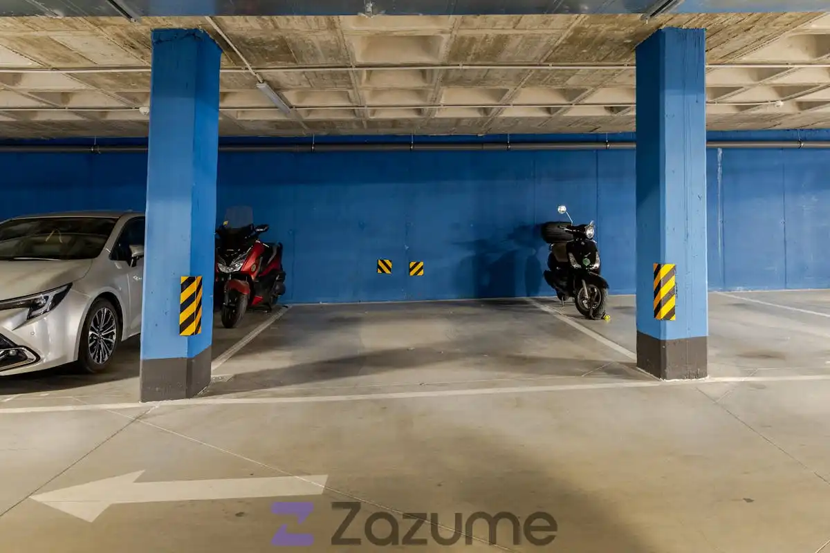 Parkplatz von Wohnung zur Miete in Madrid mit Klimaanlage, Heizung und Parkett