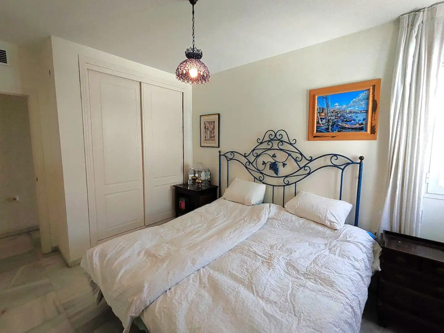 Schlafzimmer von Wohnung zur Miete in Benalmádena mit Klimaanlage, Terrasse und Gemeinschaftspool