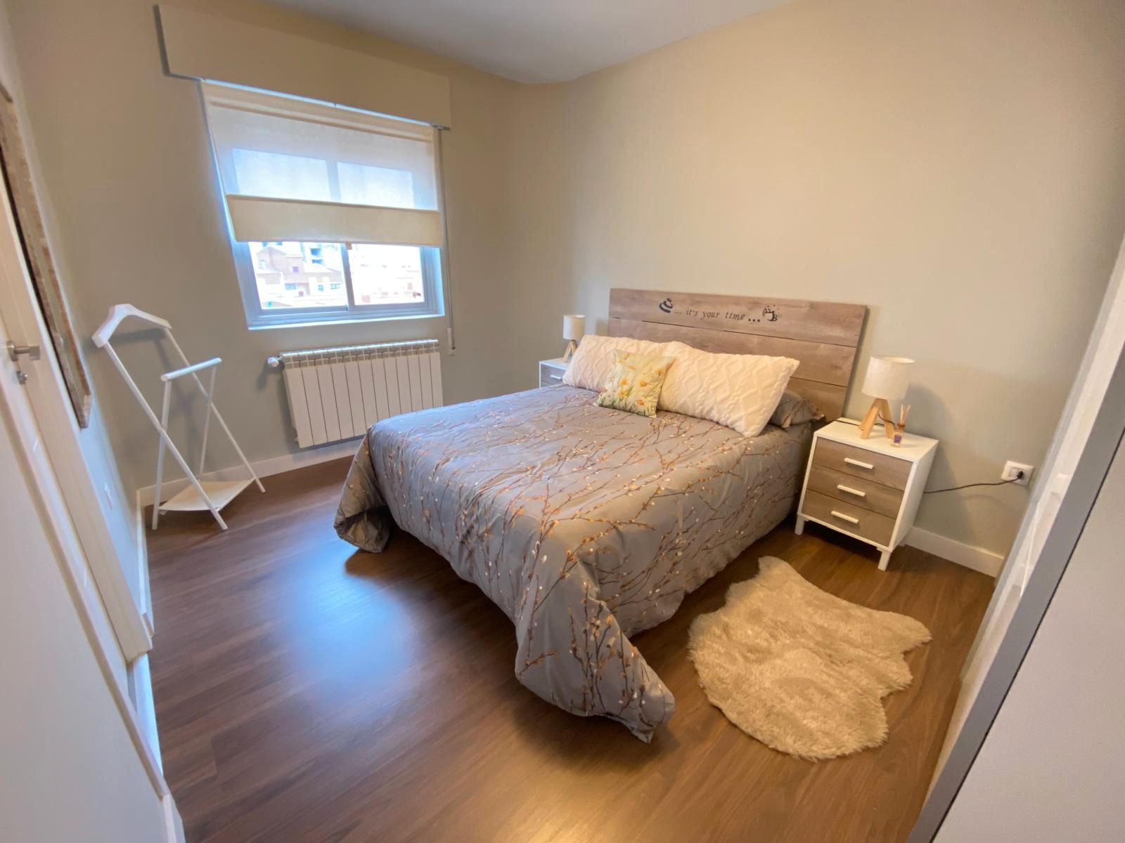 Habitación de Piso de alquiler en  Albacete Capital con Calefacción, Parquet y Amueblado