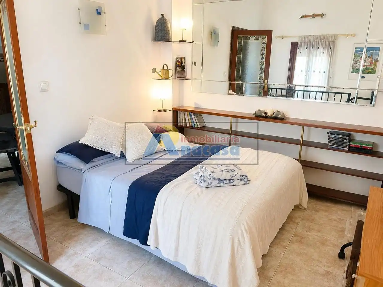 Dormitori de Casa o xalet en venda en Oliva amb Aire condicionat, Terrassa i Traster