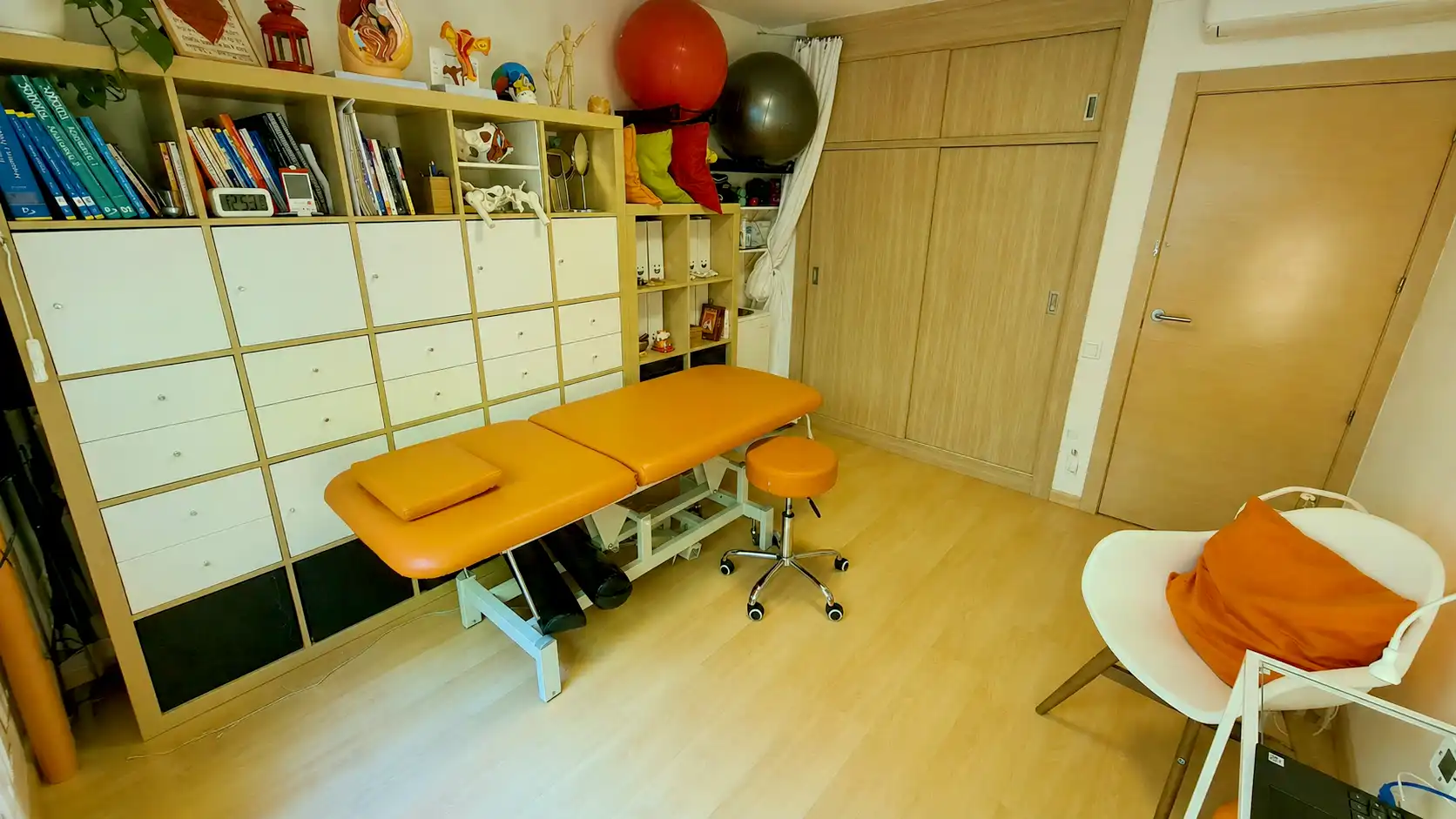 Habitación de Planta baja en venta en Barcelona con Aire acondicionado, Calefacción y Terraza