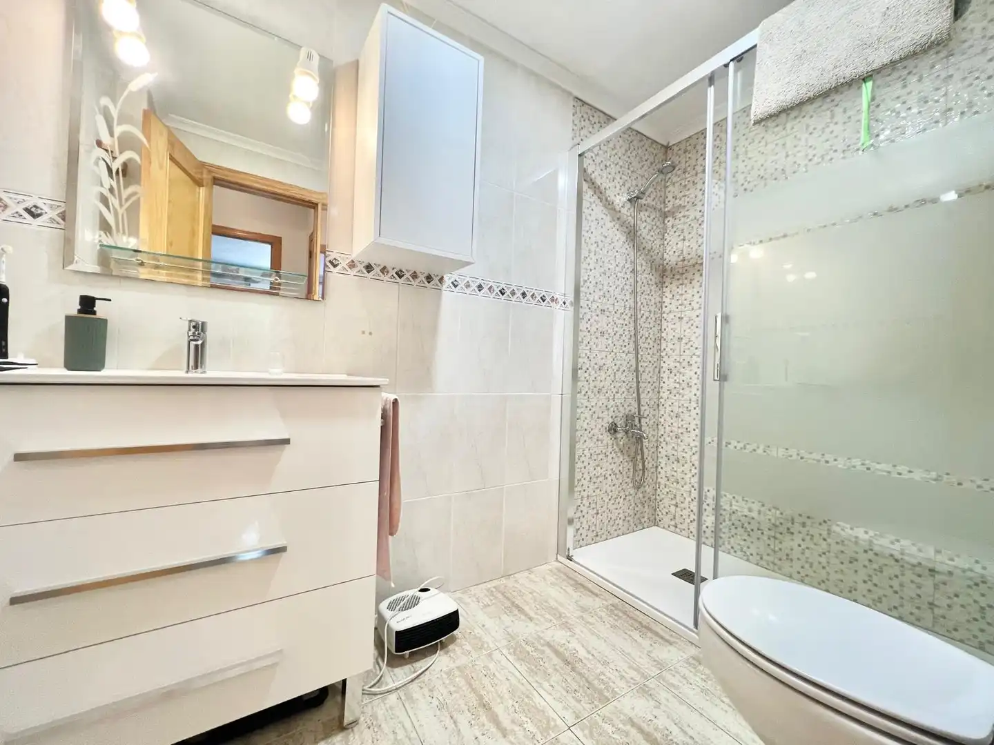 Baño de Casa o chalet de alquiler en Pilar de la Horadada con Aire acondicionado, Calefacción y Terraza
