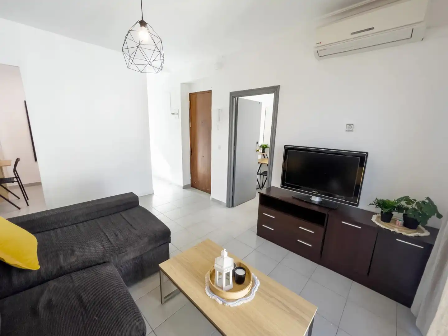 Living room of Flat for share in San Pablo - Santa Justa