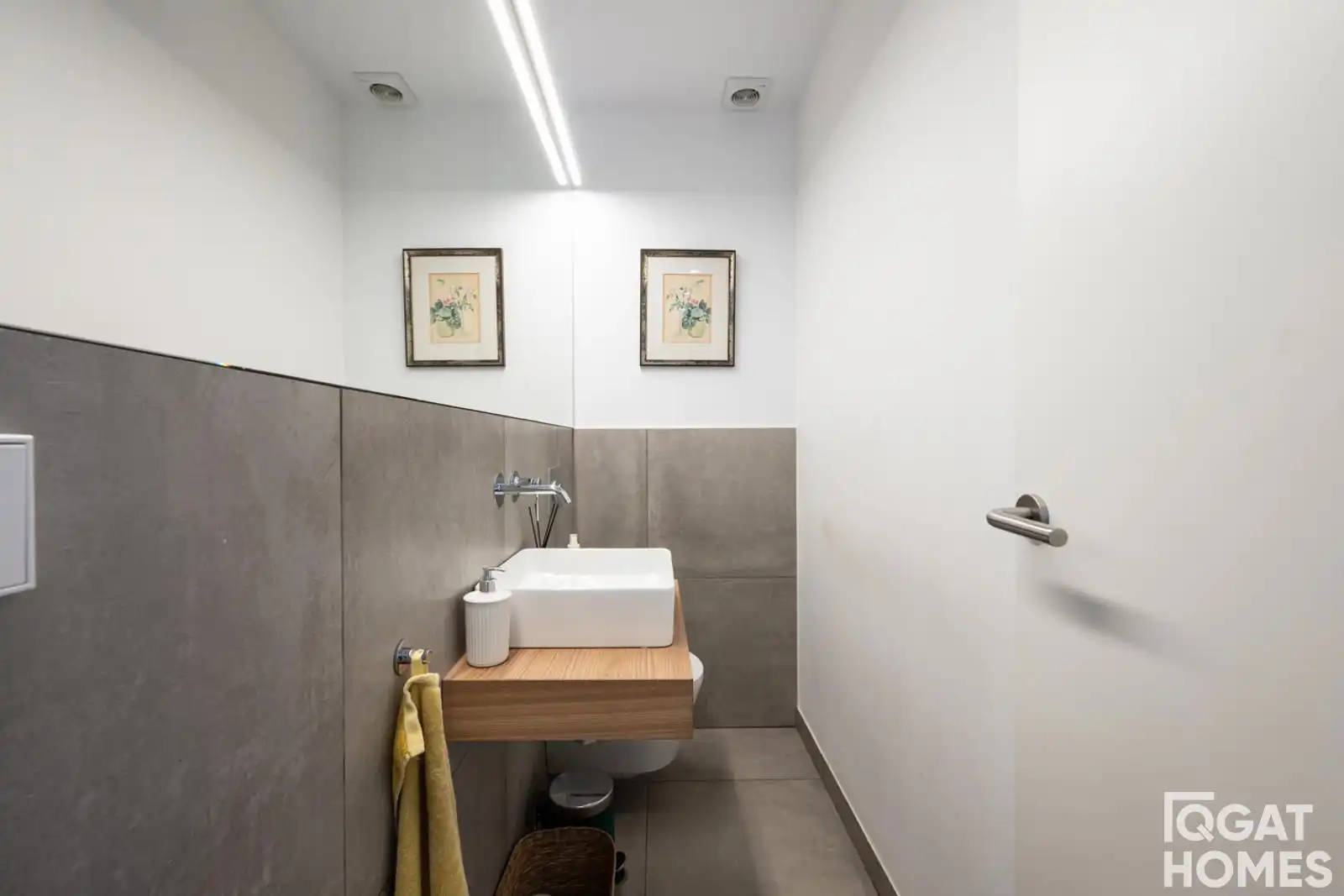 Bathroom of Detached homes for sale in Sant Cugat del Vallès  with Air Conditioner, Heating and Terrace