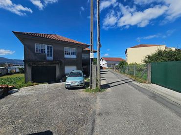 House with balcony for sale in Aldea Esteiro 23