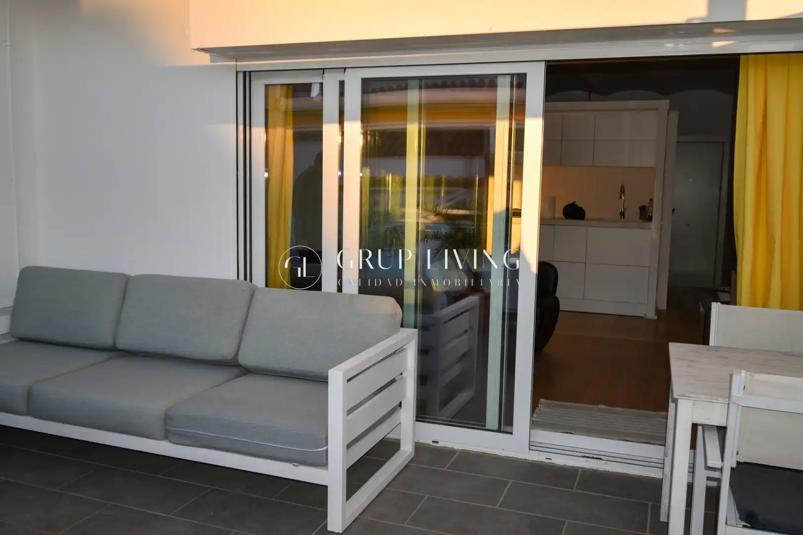 Wohnung zur Miete in Calle MARQUES DE MONT-ROIG, Centre