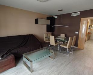 Sala d'estar de Pis en venda en  Jaén Capital amb Calefacció, Terrassa i Traster