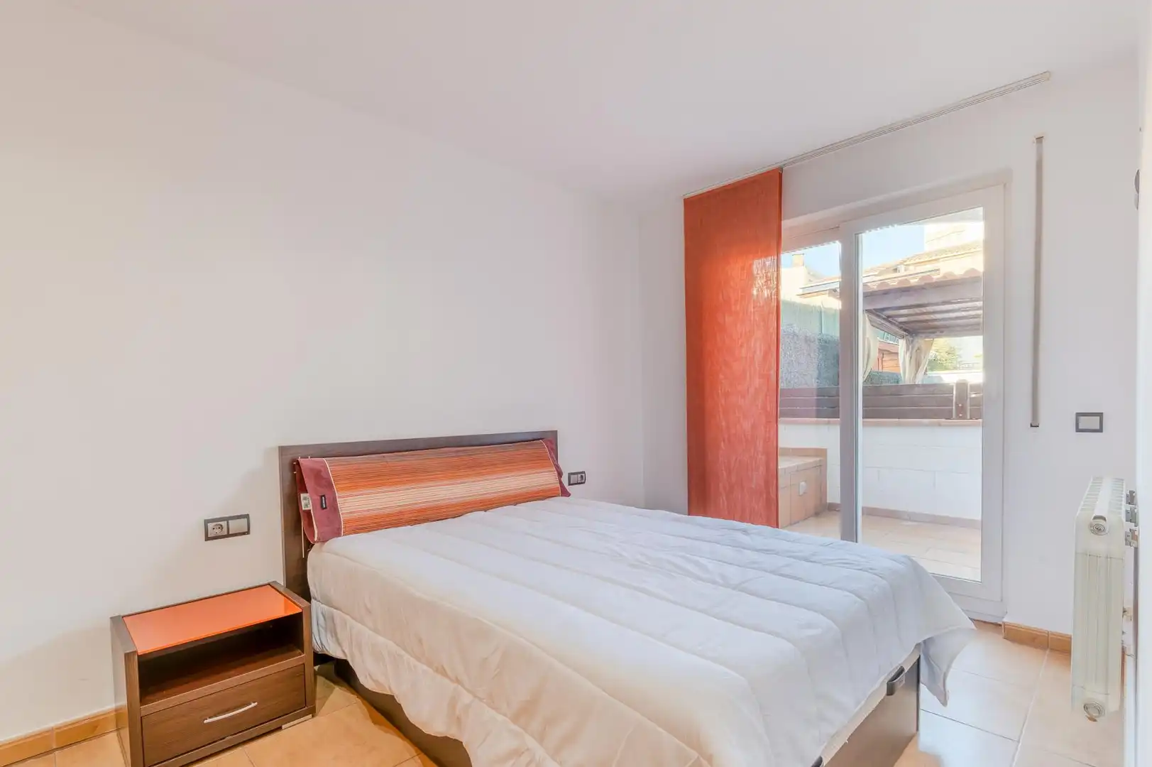 Habitación de Piso en venta en Cassà de la Selva con Aire acondicionado, Calefacción y Terraza