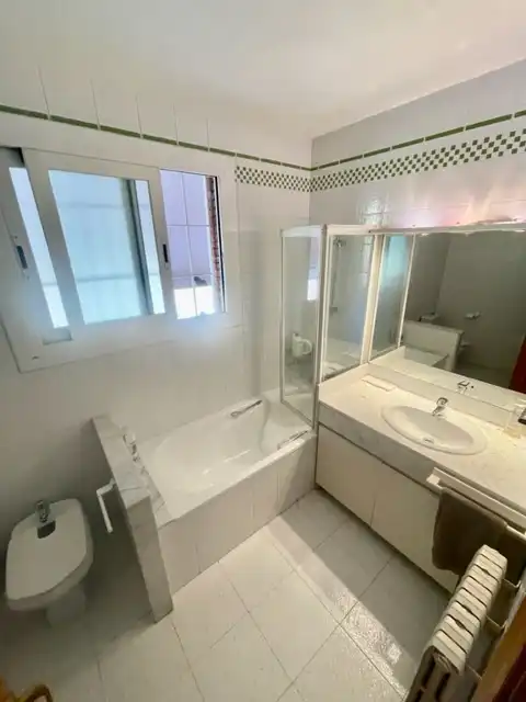 Baño de Casa o chalet en venta en Cerdanyola del Vallès con Aire acondicionado, Calefacción y Jardín privado