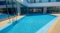 Swimming pool of Flat for sale in  Valencia Capital  with Air Conditioner, Terrace and Balcony