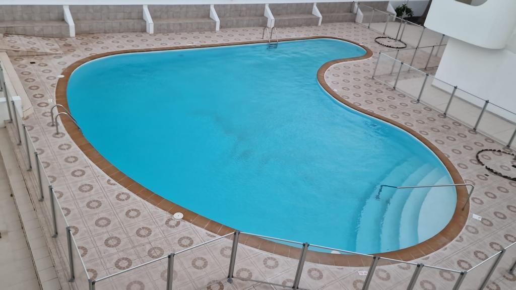 Piscina de Apartament en venda en Antigua amb Piscina comunitària