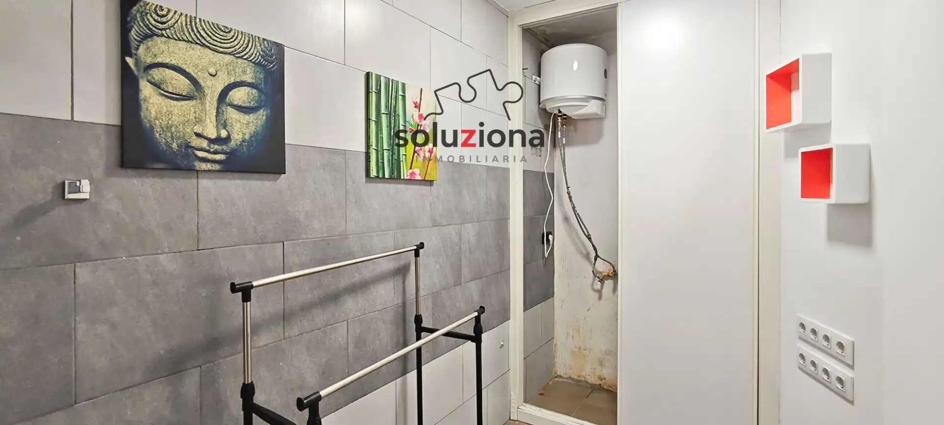 Badezimmer von Büro zur Miete in Getafe mit Klimaanlage und Heizung