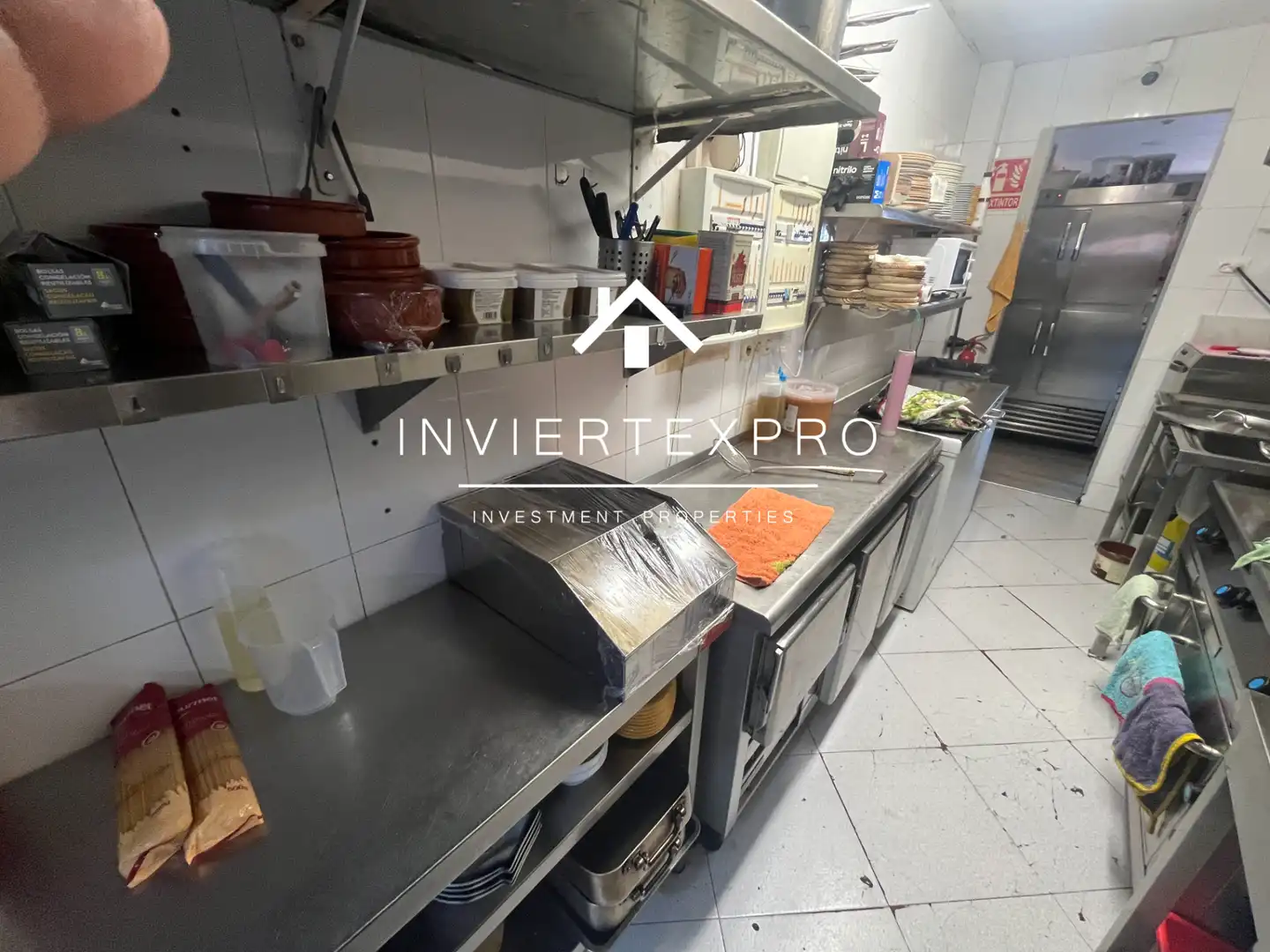 Business premises for transfer in Carrer dels Marquesos de Barberà, imagen 13