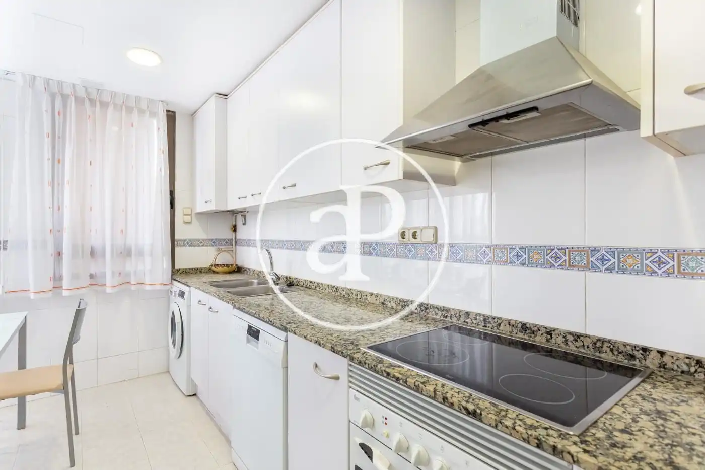 Kitchen of Flat for rent in Valencia  with Air Conditioner, Heating and Private garden