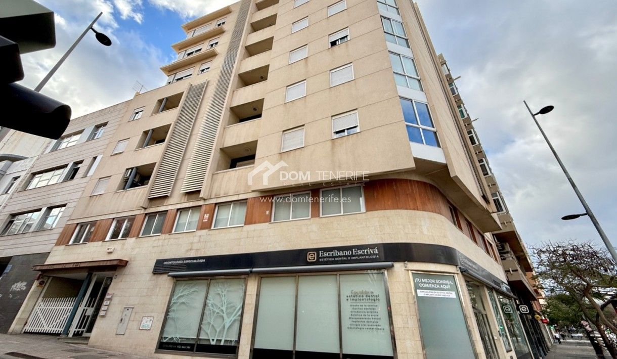 Vista exterior de Pis en venda en  Santa Cruz de Tenerife Capital amb Terrassa, Forn i Rentadora