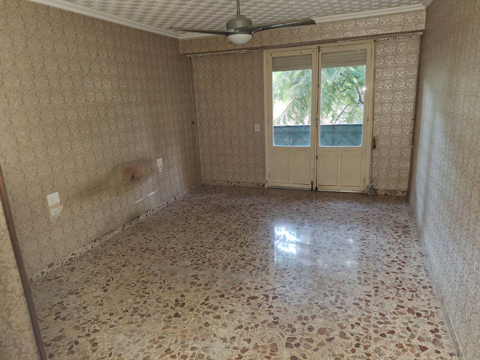 Sala de estar de Edificio en venta en San Vicente del Raspeig / Sant Vicent del Raspeig