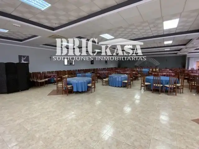 Local en venta en Torrejoncillo con Aire acondicionado