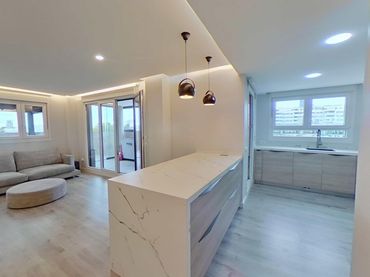 Appartamento con balcone in affitto a FERNANDO LAZARO CARRETER