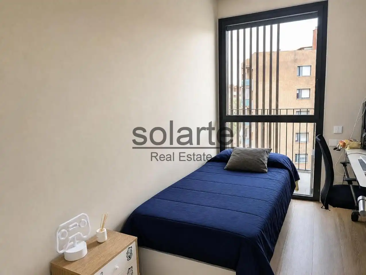 Habitación de Piso para compartir en Cornellà de Llobregat con Aire acondicionado y Amueblado