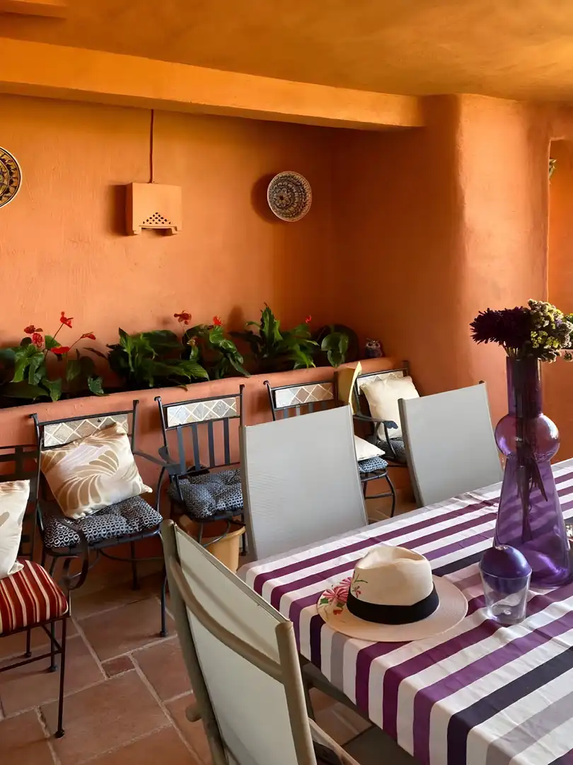 Terrasse von Erdgeschoss zum Verkauf in Marbella mit Klimaanlage, Heizung und Terrasse