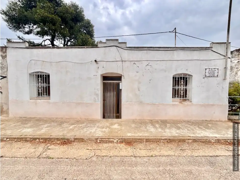 Houses for sale in Estación - Universidad