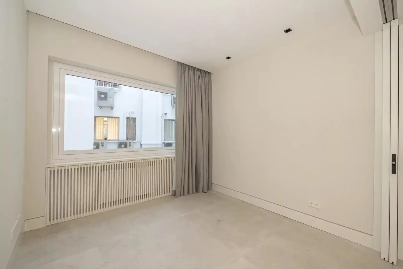 Schlafzimmer von Wohnung zum Verkauf in Madrid mit Klimaanlage, Heizung und Abstellraum