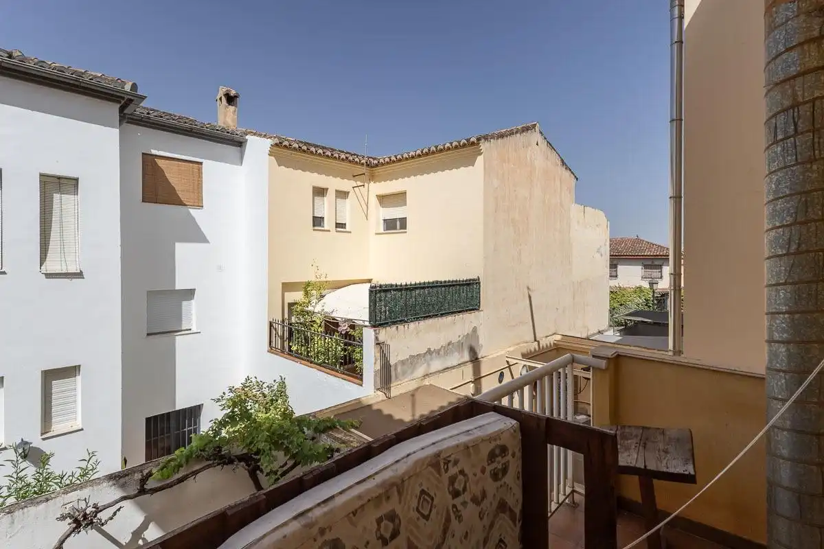 Vista exterior de Casa adosada en venta en Huétor Vega con Terraza
