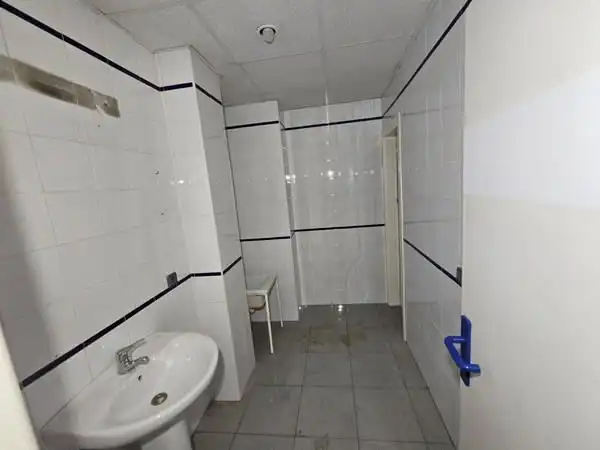 Bany de Local en venda en Alcaudete