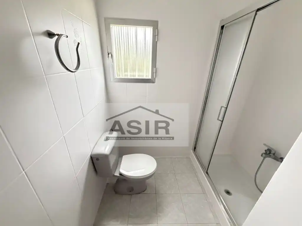 Bathroom of Houses for sale in Alzira