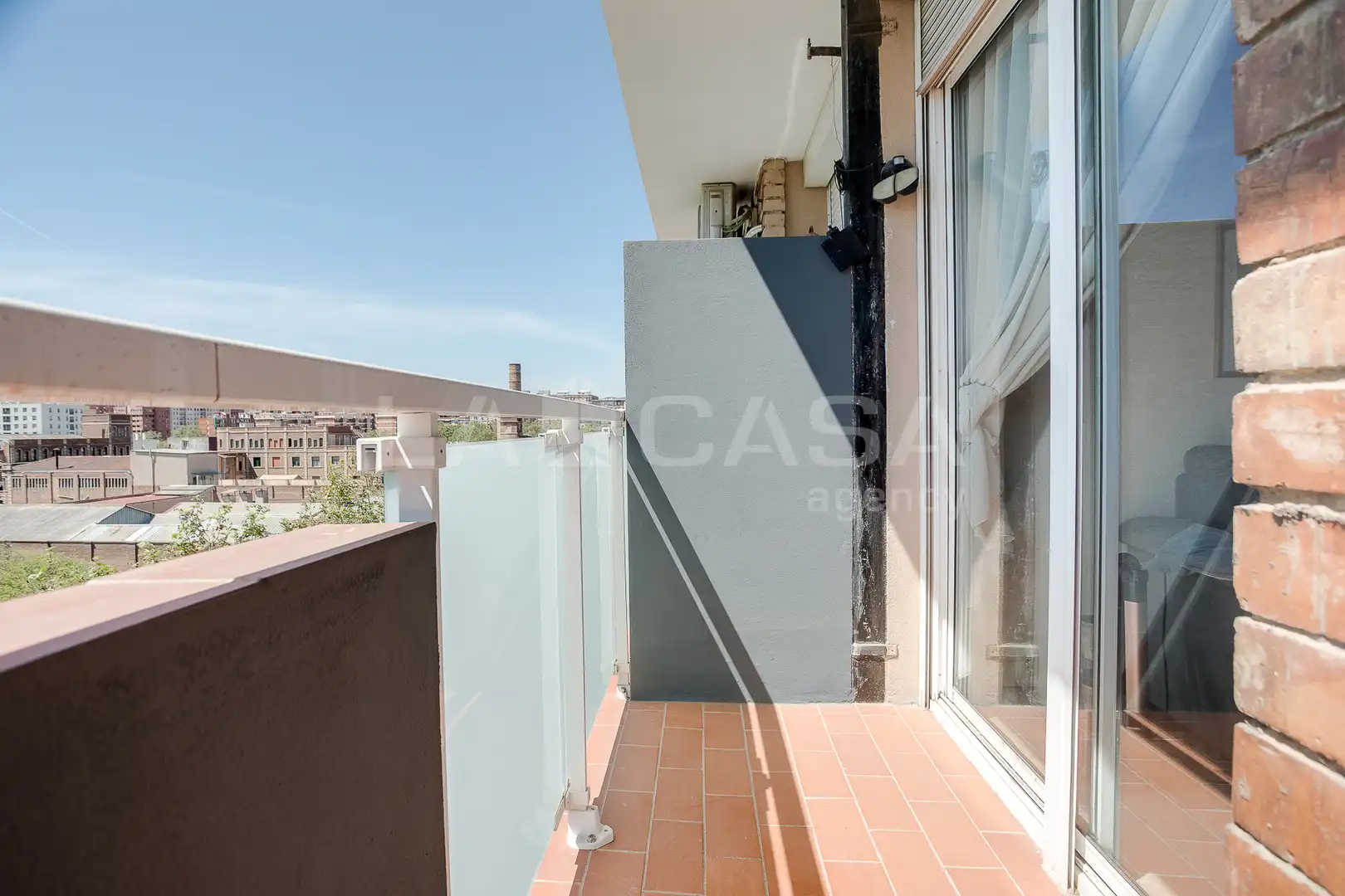 Terrassa de Pis en venda en Barcelona amb Balcó