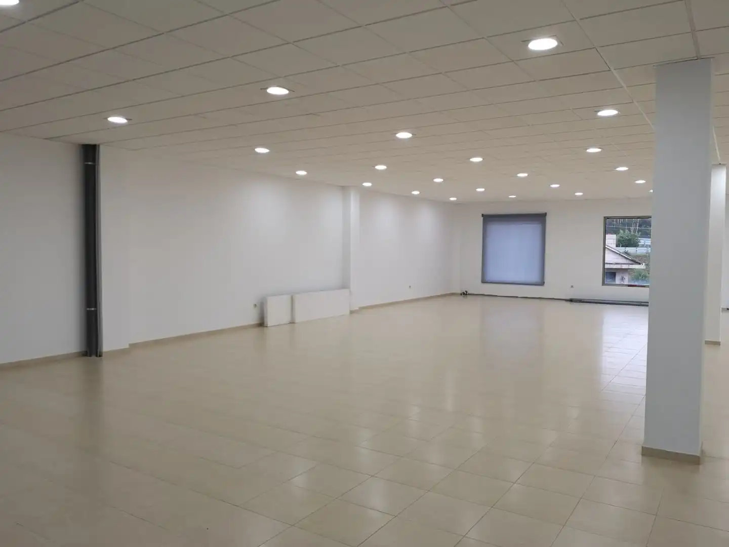 Business premises to rent in Meis, imagen 4