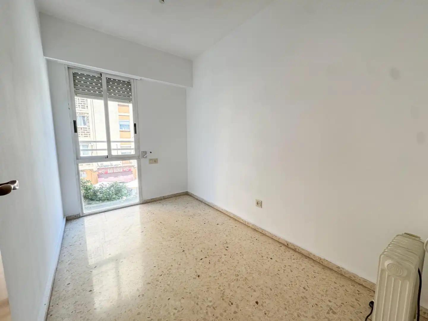 Habitación de Piso en venta en Valencia con Aire acondicionado y Balcón
