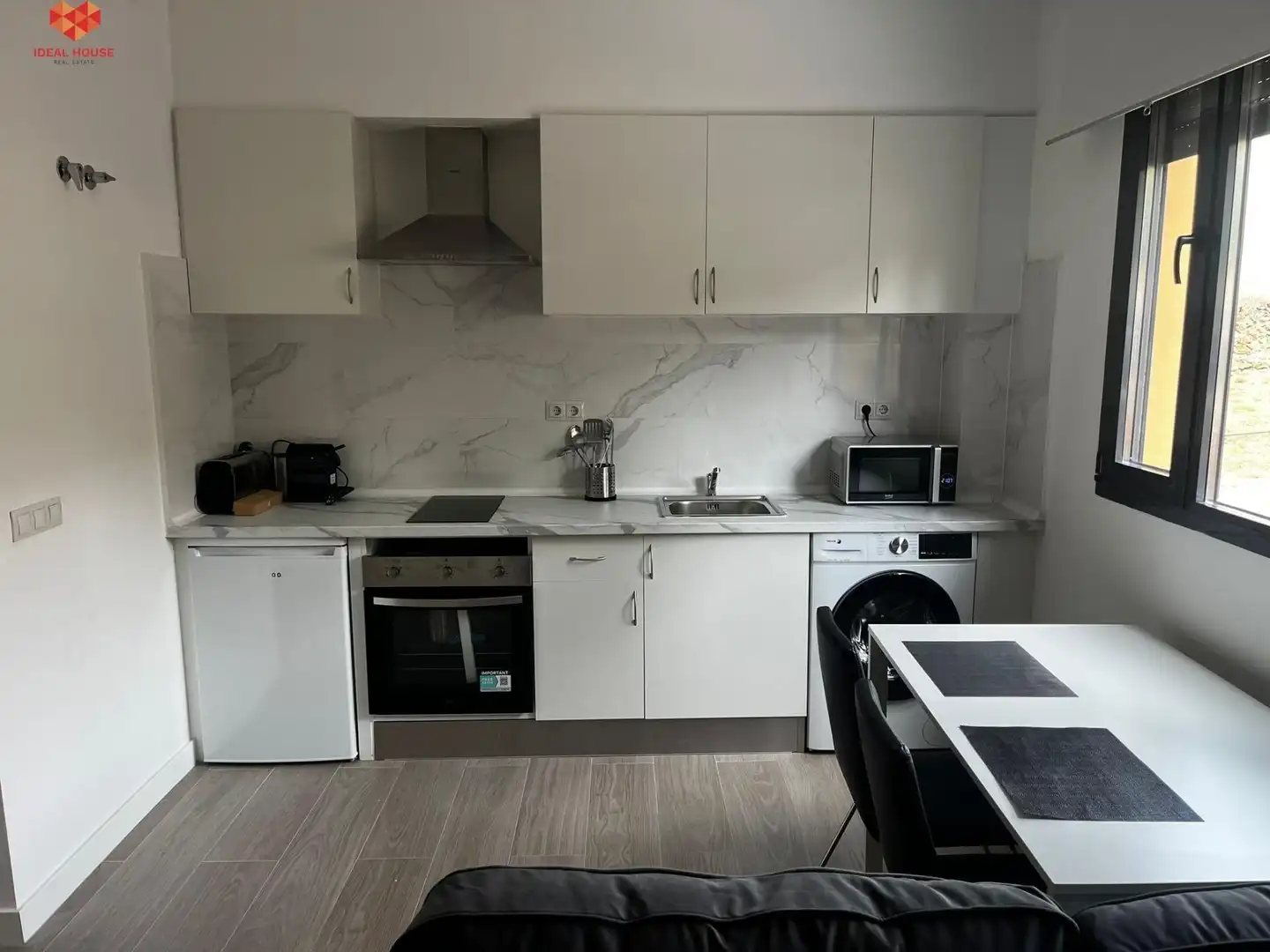Cocina de Estudio de alquiler en Segovia con Calefacción y Amueblado