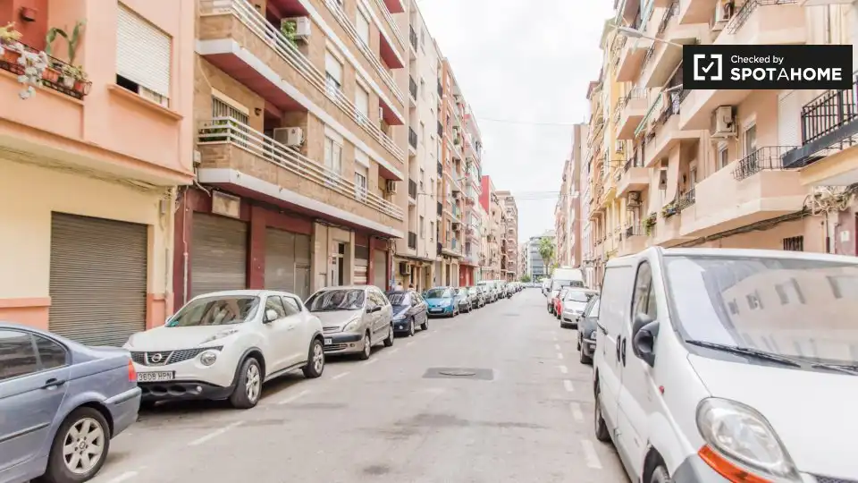 Vista exterior de Pis de lloguer en Valencia amb Aire condicionat, Calefacció i Moblat