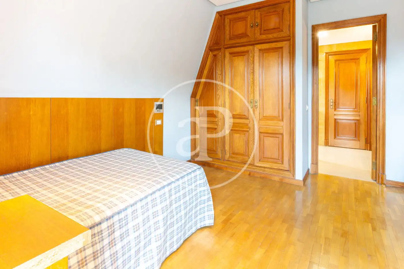Habitación de Casa o chalet en venta en Paterna con Aire acondicionado, Calefacción y Jardín privado