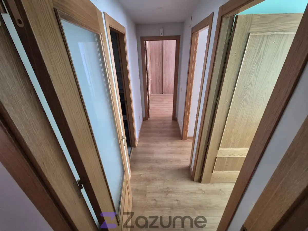 Flat for rent in Recas  with Air Conditioner, Heating and Terrace