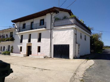 Haus zum Verkauf in Calle Real 10
