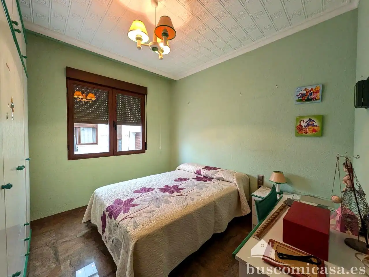 Dormitori de Casa o xalet en venda en Linares amb Aire condicionat, Terrassa i Balcó