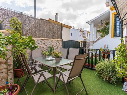 Terrasse von Einfamilien-Reihenhaus zum verkauf in Aljaraque mit Klimaanlage, Terrasse und Balkon