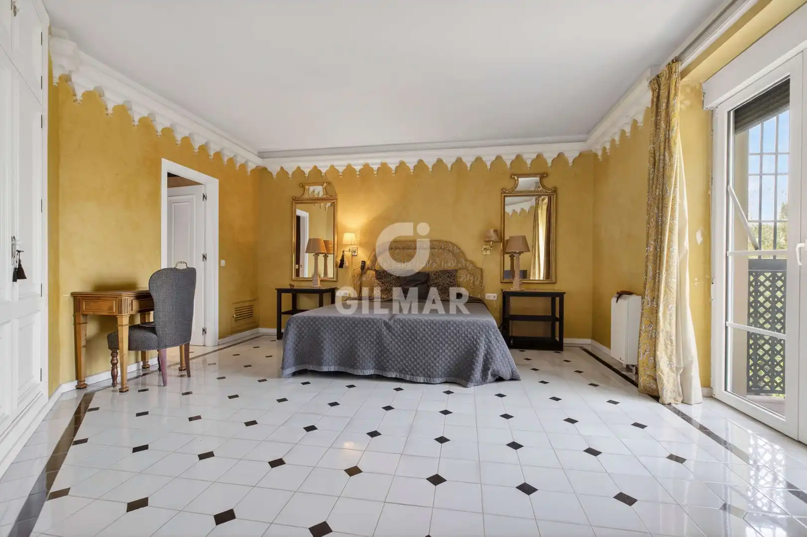 Bedroom of Houses for sale in Tomares  with Heating, Private garden and Swimming Pool