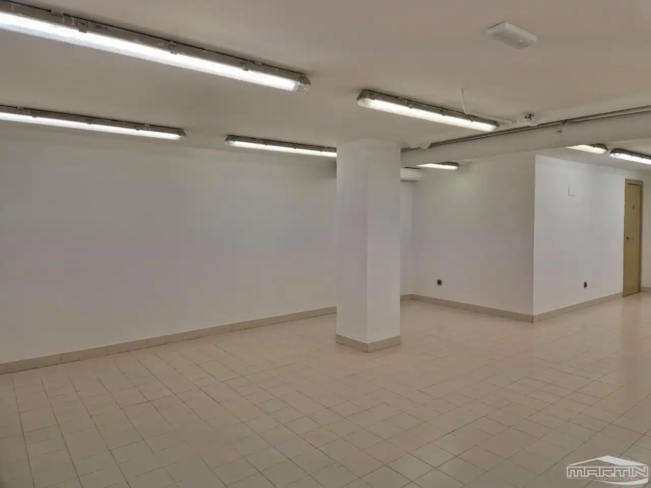 Local en venta en Lucena
