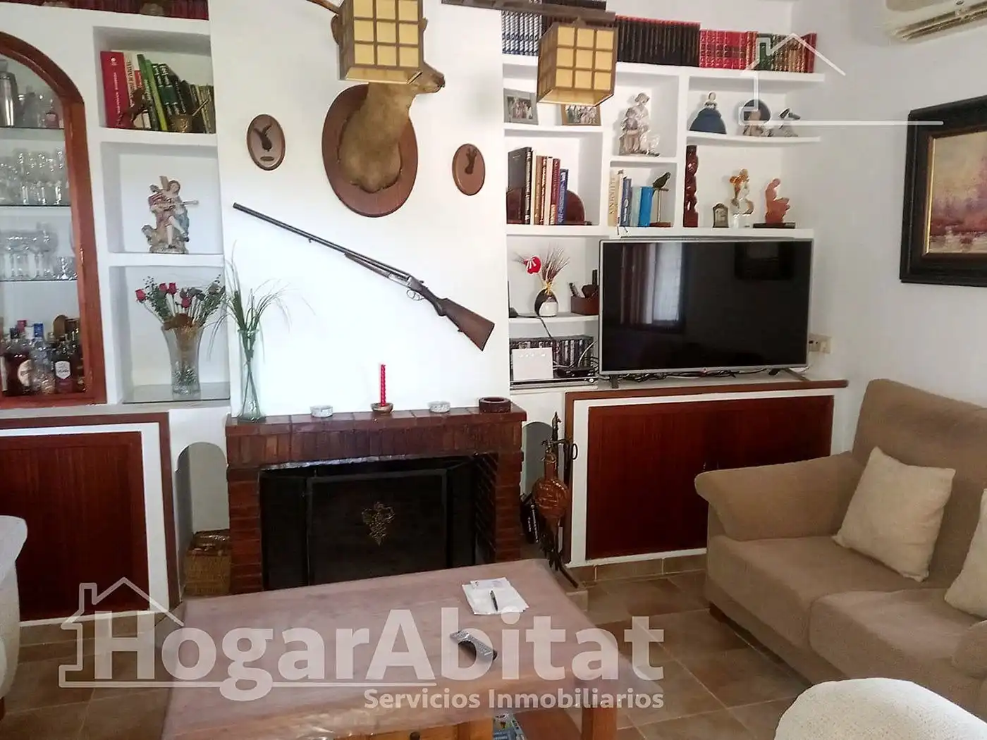 Sala d'estar de Casa o xalet en venda en Badajoz amb Calefacció, Jardí privat i Terrassa
