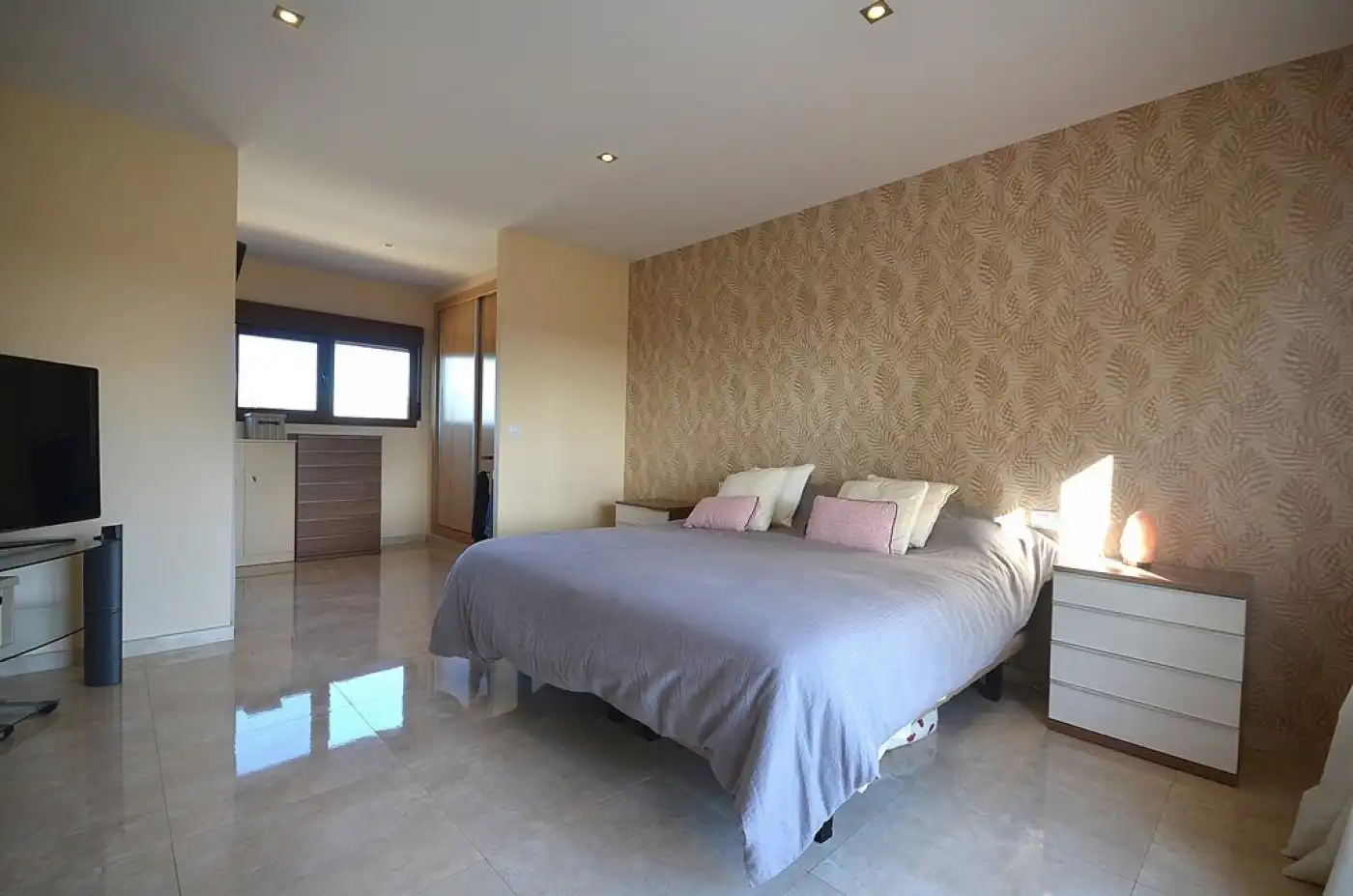 Habitación de Casa o chalet de alquiler en Albacete con Calefacción, Jardín privado y Trastero